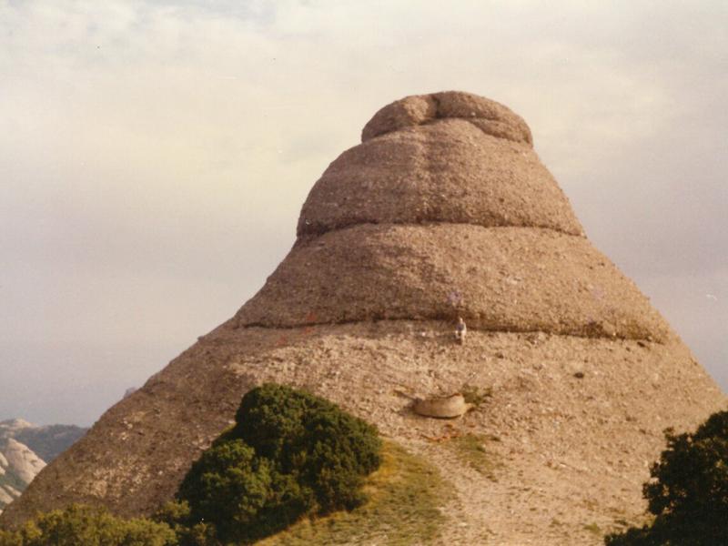 8. Montserrat (Catalunya), escalant la muntanya (estiu de 1989).